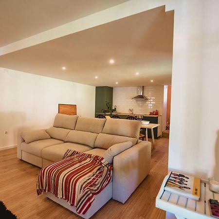 Nogueira  Epicos House, Your Home Away From Home. מראה חיצוני תמונה